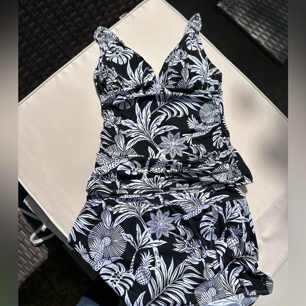Blue Rod Beattie Tankini Top & Skort- Size 8 - Like New